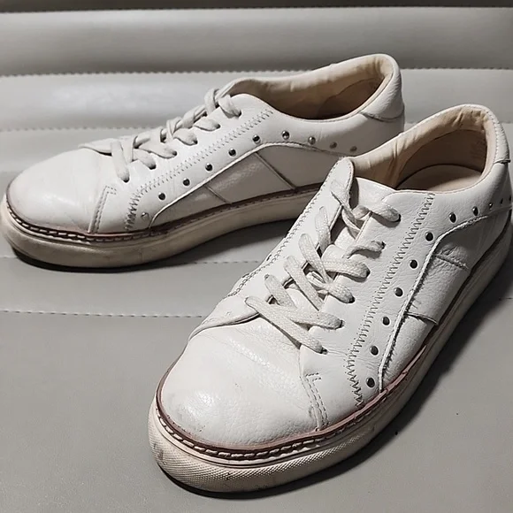 CROWN VINTAGE Kalinda Sneakers Size 7 Studs Chunky Bone Ivory Leather - Picture 6 of 13